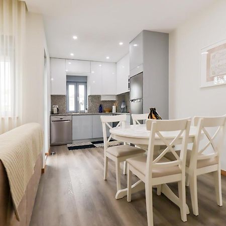 Tiana Apartment - City Centre With Terrace Віана-ду-Каштелу Екстер'єр фото