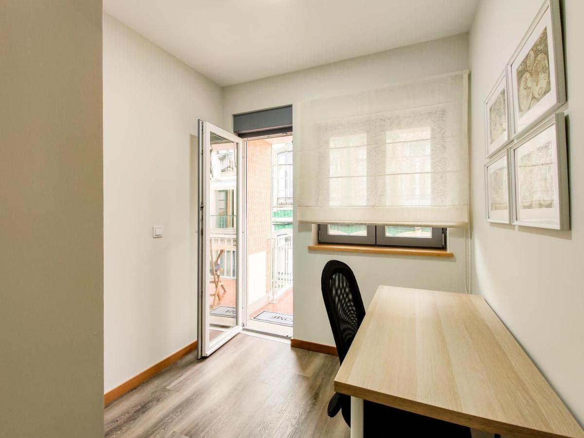 Tiana Apartment - City Centre With Terrace Віана-ду-Каштелу Екстер'єр фото