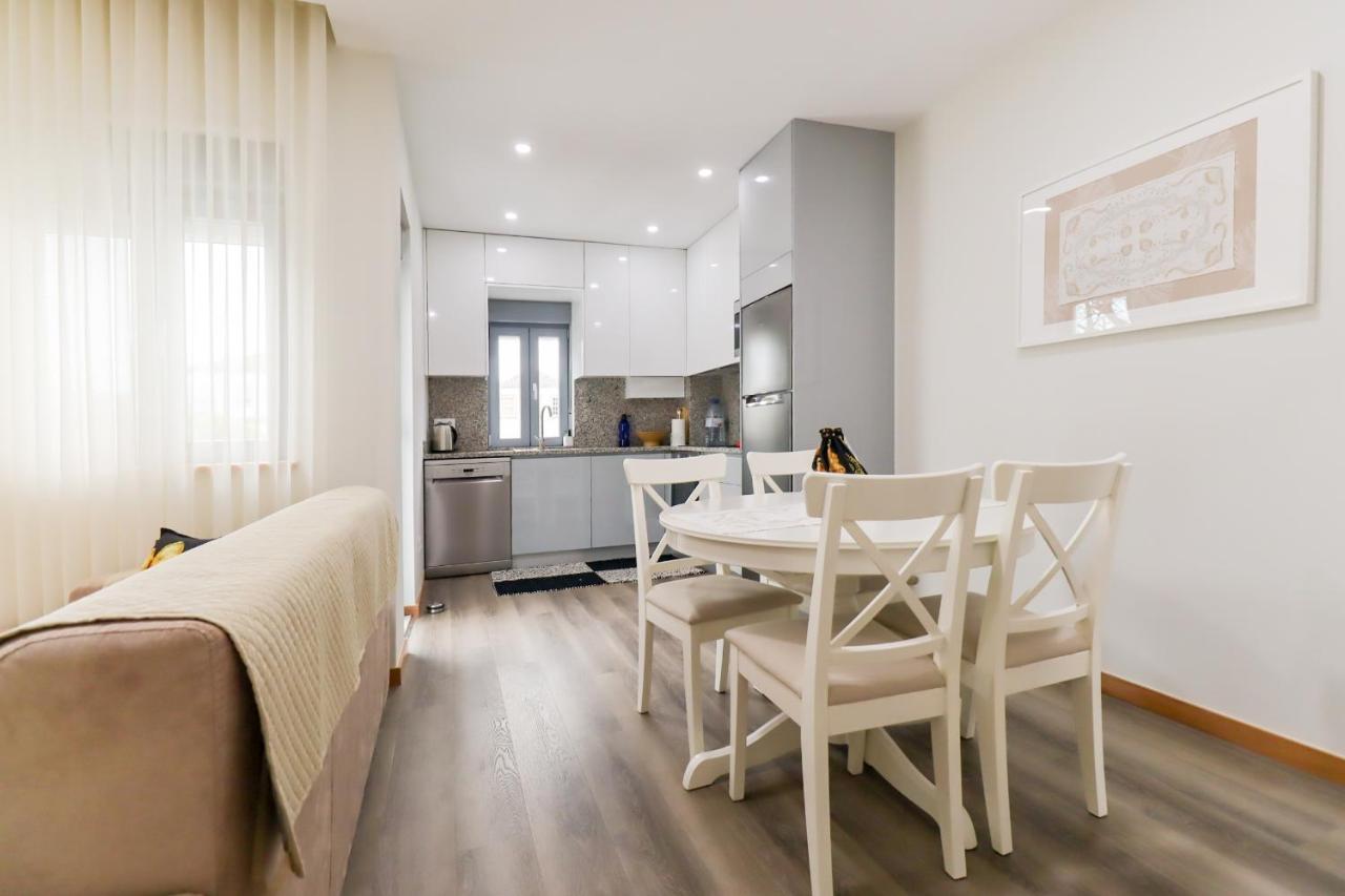 Tiana Apartment - City Centre With Terrace Віана-ду-Каштелу Екстер'єр фото