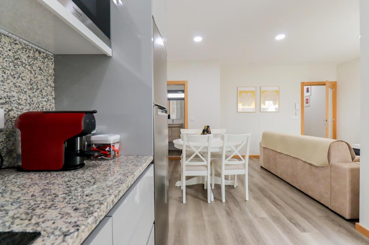 Tiana Apartment - City Centre With Terrace Віана-ду-Каштелу Екстер'єр фото