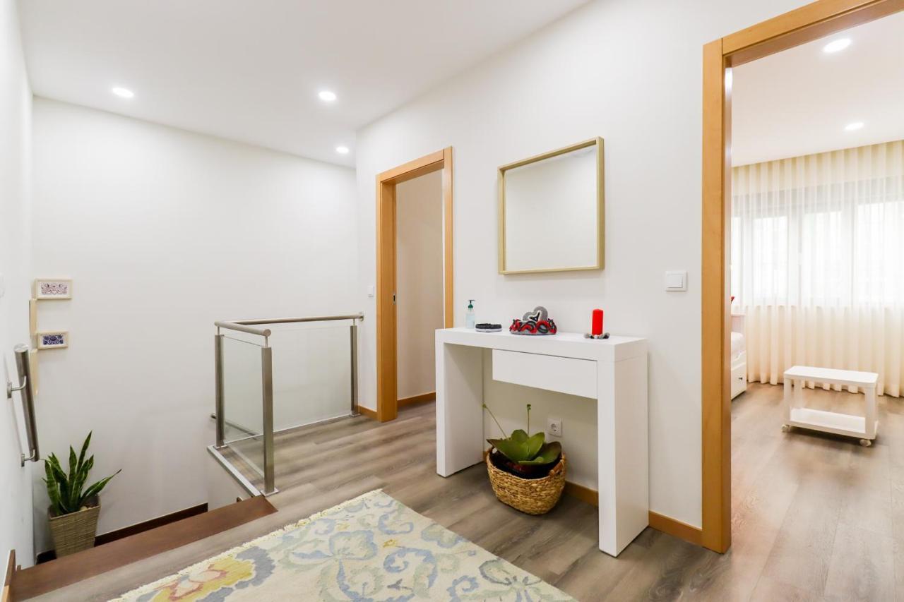 Tiana Apartment - City Centre With Terrace Віана-ду-Каштелу Екстер'єр фото